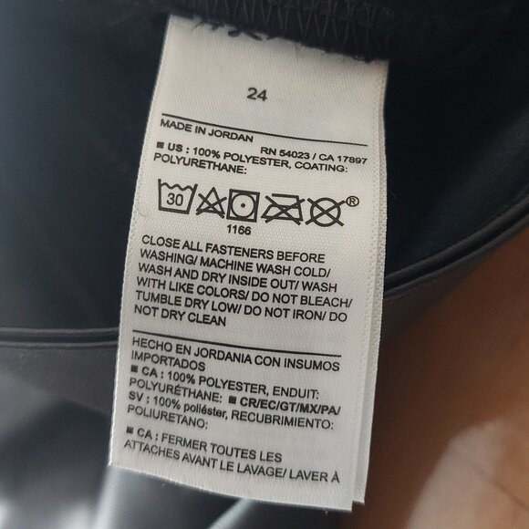 Old Navy Hise Rise OG Faux Leather Pants in Black Plus Size 24 - Picture 9 of 12